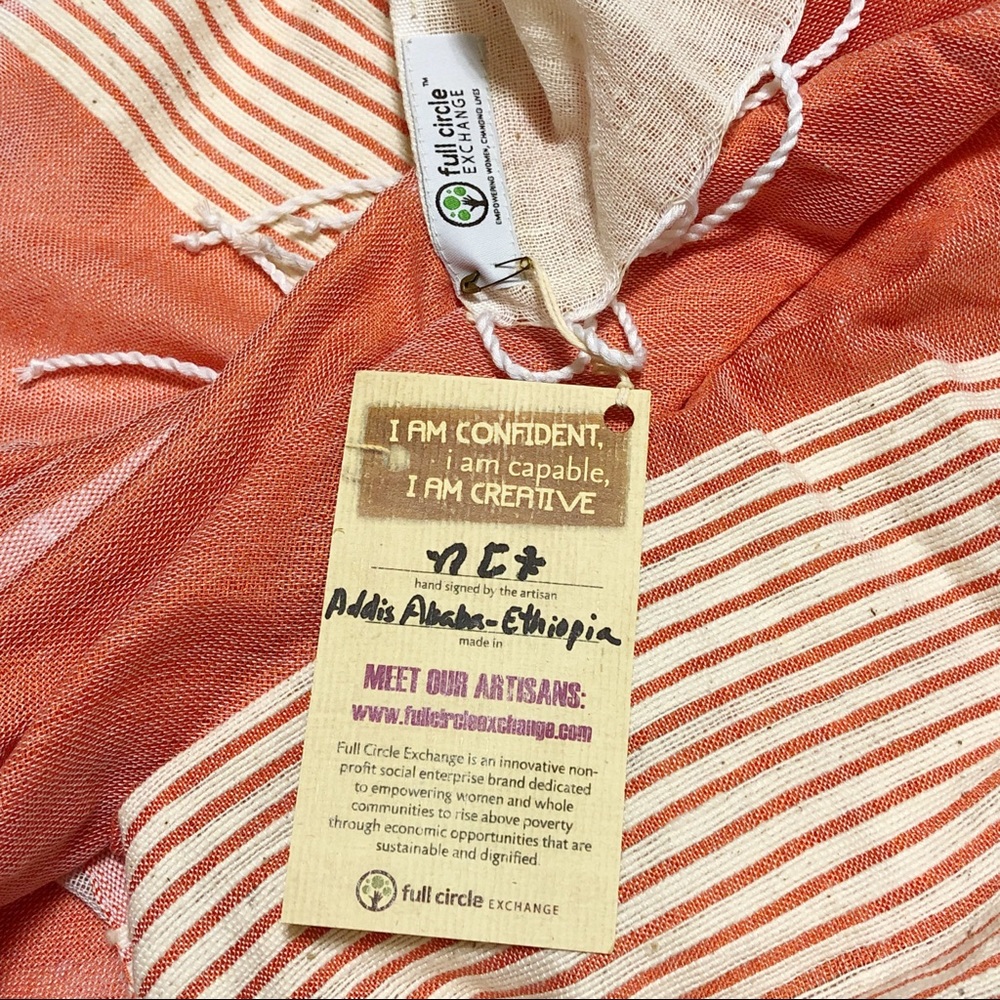 Full Circle Artisan Scarf - Picture 5 of 8